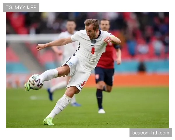 凯恩续约热刺，球队剑指英超冠军