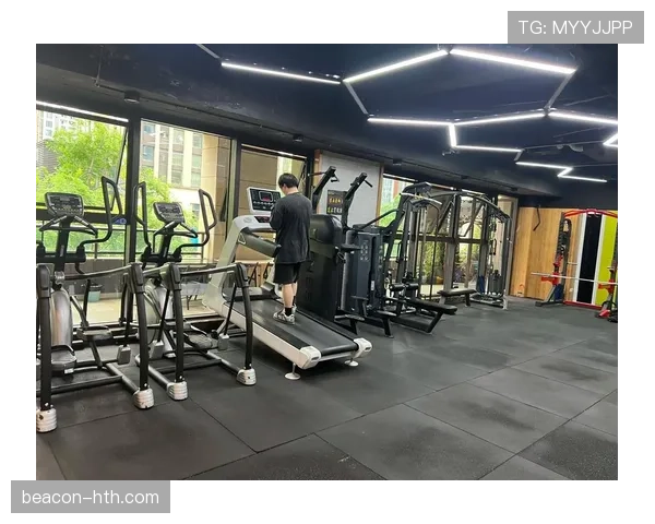 陆光祖这训练强度，凌晨四点健身房打卡是认真的？